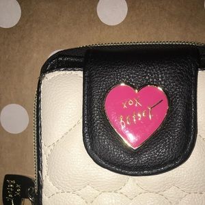 Betsey Johnson small wallet